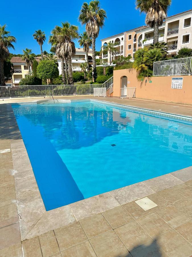 La Girelle De Vacances Giens Hyères Extérieur photo